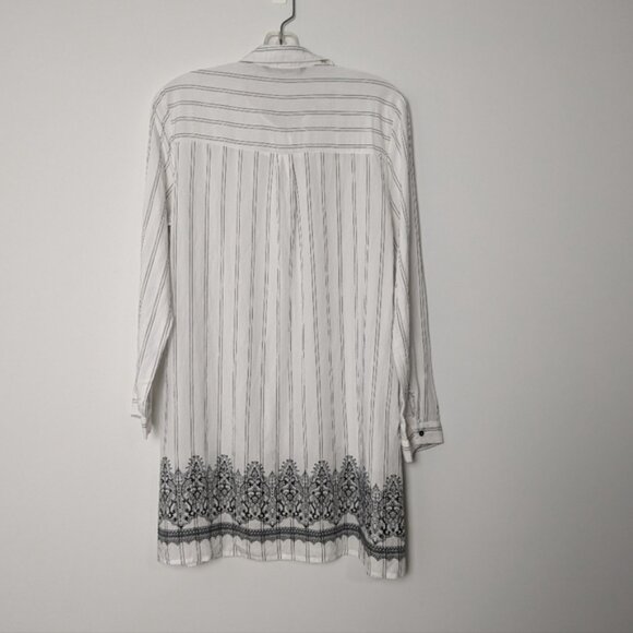 LC Waikiki Classic Striped Button-Up Shirt with Lace Hem - Size 40 - Picture 5 of 7